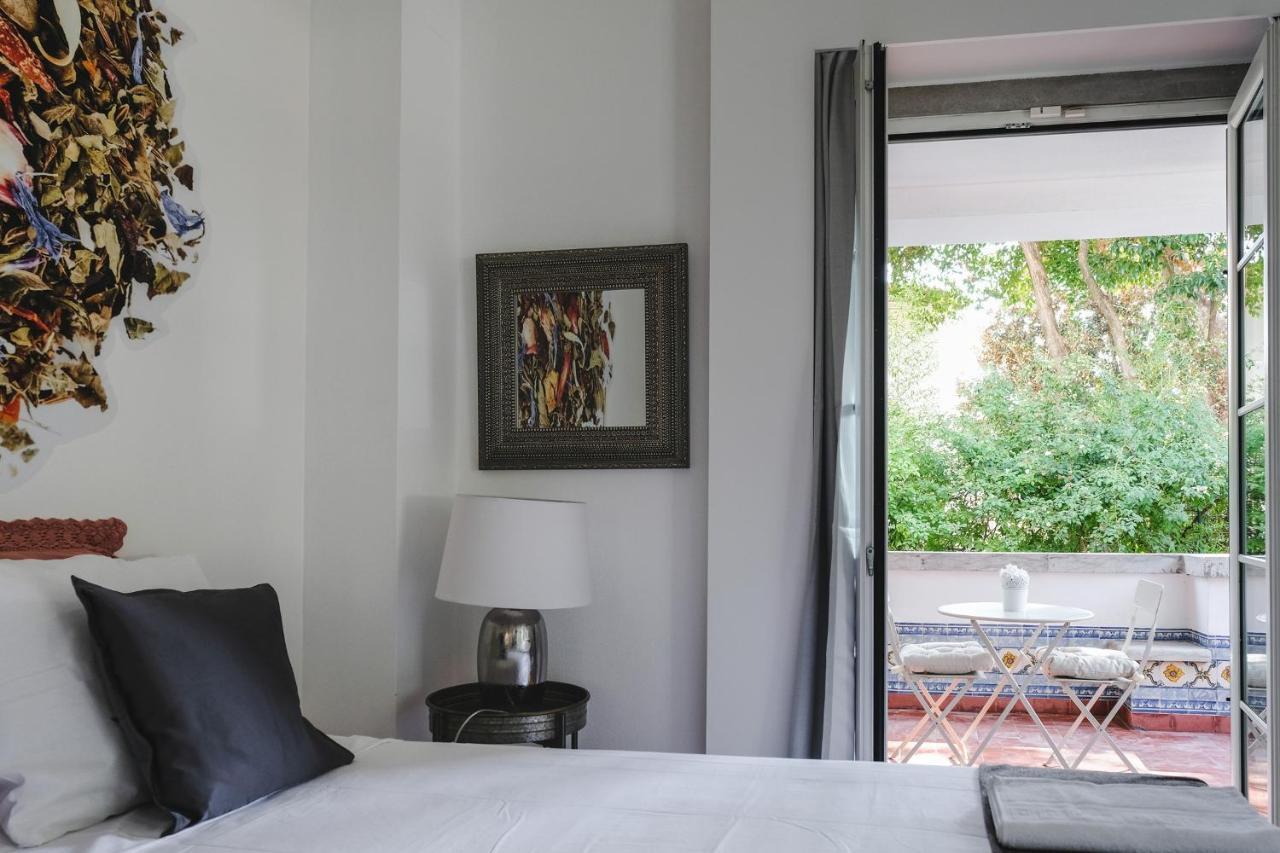 4U Lisbon Airport Suites Exteriör bild