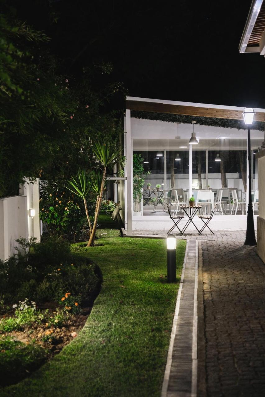 4U Lisbon Airport Suites Exteriör bild